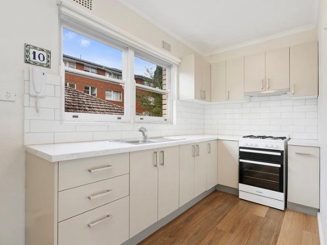 Apartment for rent in Lower North Shore, Sydney