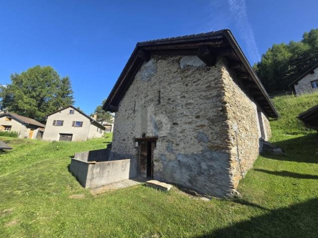Haus kaufen in Quinto, Tessin
