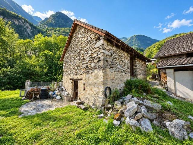 Bauernhaus kaufen in Afata, Giornico
