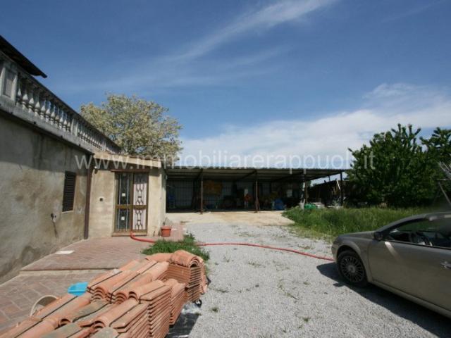 Casa in vendita a Taverne d'Arbia, Siena