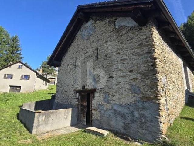 Haus kaufen in Quinto, Tessin