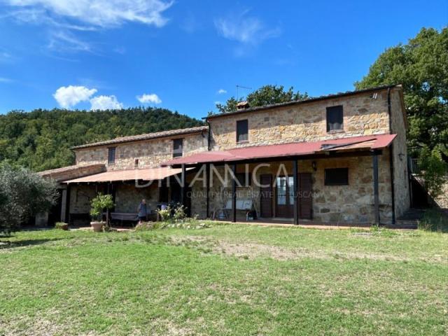 Casa in vendita a Larderello, Toscana