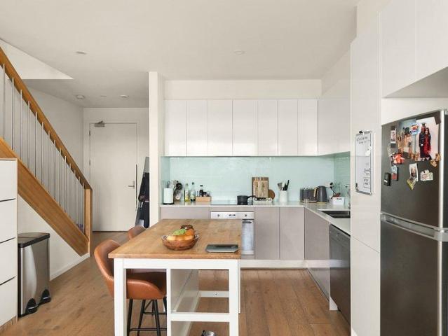 Townhouse for rent in Essendon North, Melbourne
