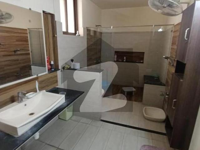 House for sale in Faisalabad, Islamabad Capital Territory