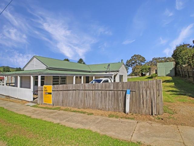 House for sale in Swifts Creek, Victoria