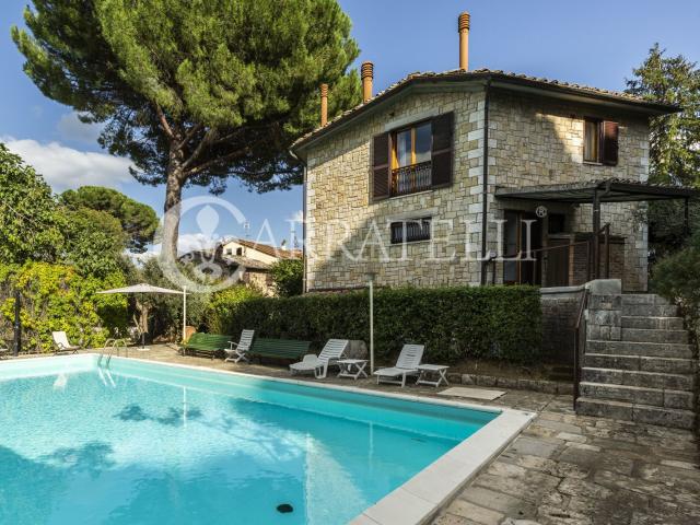 Casa in vendita a Cetona, Toscana