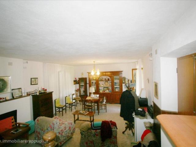 Casa in vendita a Asciano, Toscana