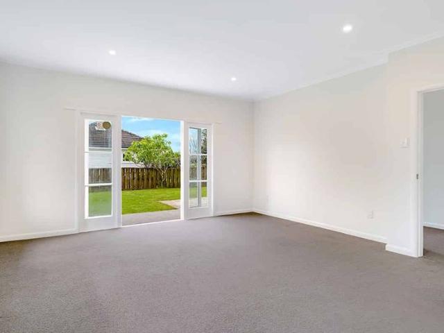 House for rent in Hamilton East, Hamilton City