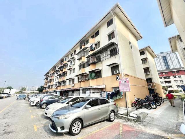 Apartment for sale in Country Heights Damansara, Kuala Lumpur