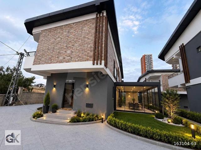 Sariçam, Adana içerisinde satılık Villa