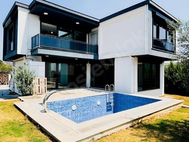Çarkıpare, Sarıçam içerisinde satılık Villa