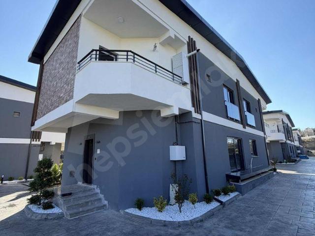 Gültepe Mahallesi, Sarıçam içerisinde satılık Villa