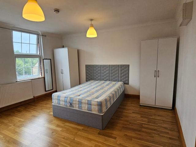 Studio for rent in Dollis Hill, Greater London