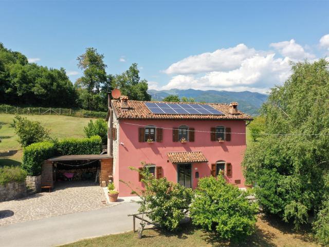 Casa in vendita a Unione Comuni Garfagnana, Castelnuovo Di Garfagnana