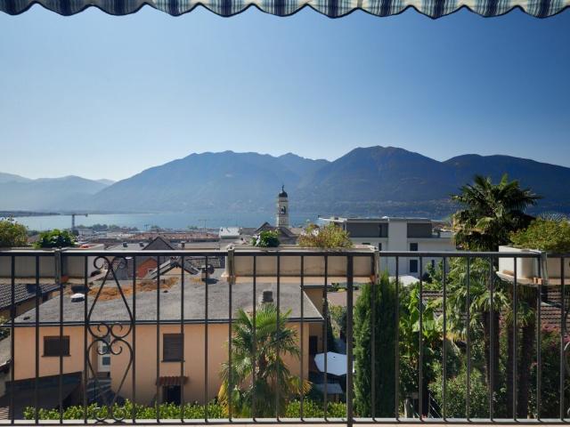 Attikawohnung kaufen in Minusio, Tessin