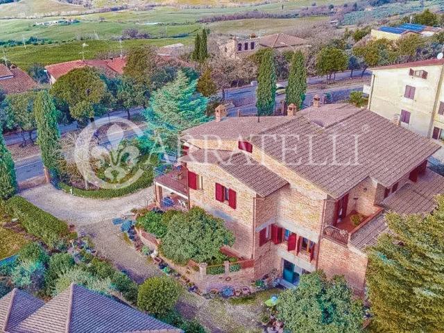 Casa in vendita a Casole D'elsa, Toscana