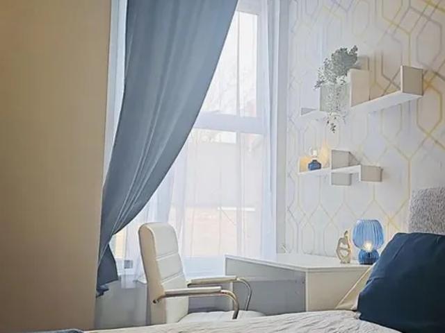 House for rent in Calderstones