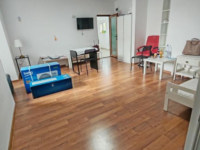 Casă închirieri în Răsărit de Soare, București