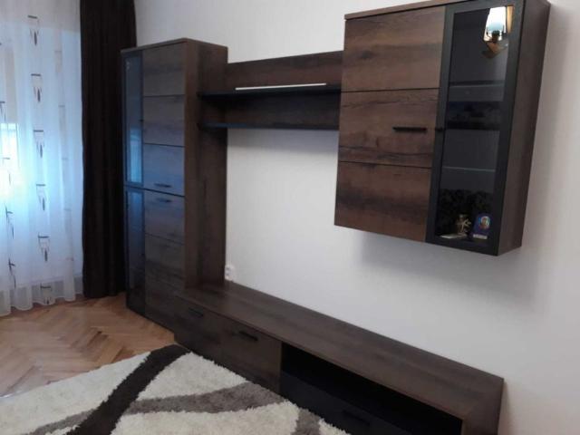 Apartament închirieri în Galbenu