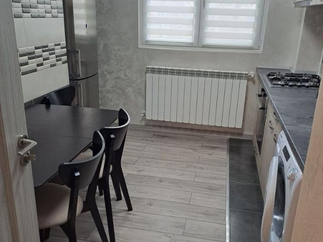 Apartament închirieri