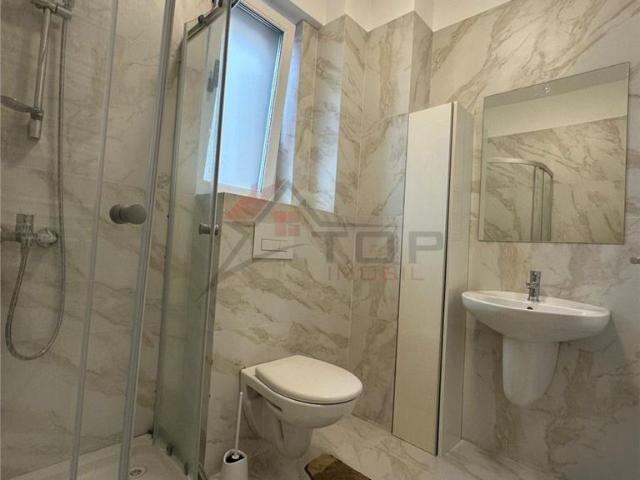 Apartament închirieri