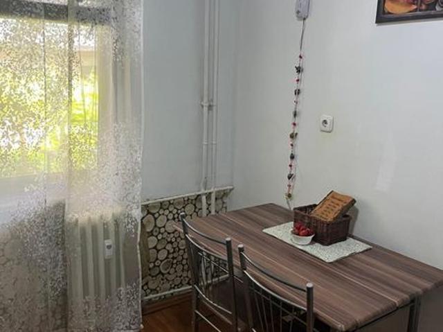 Apartament închirieri