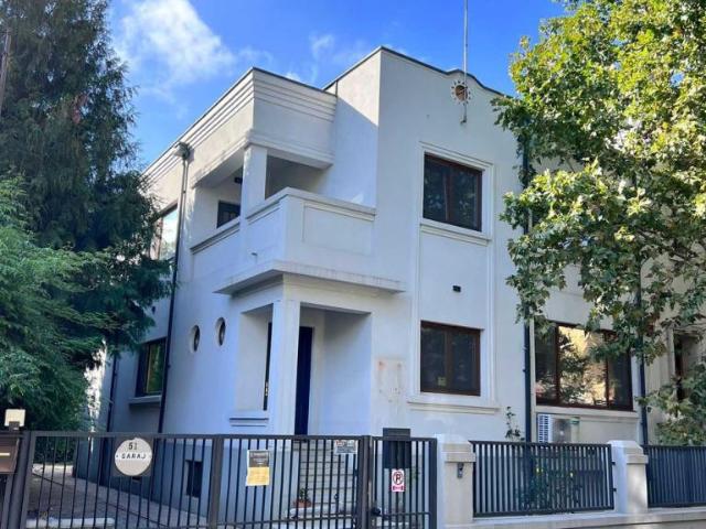 Casă închirieri în București