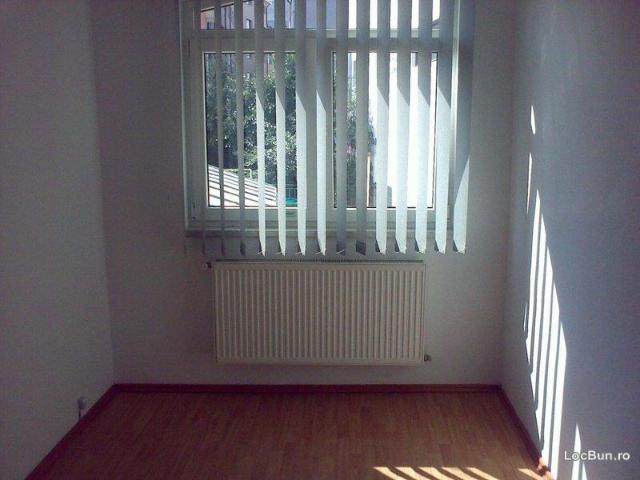 Cabană vânzări în București