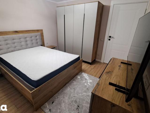 Apartament închirieri