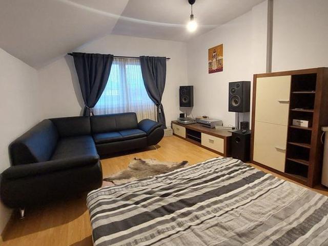 Casă închirieri în Centrul istoric (Cetatea), Brașov