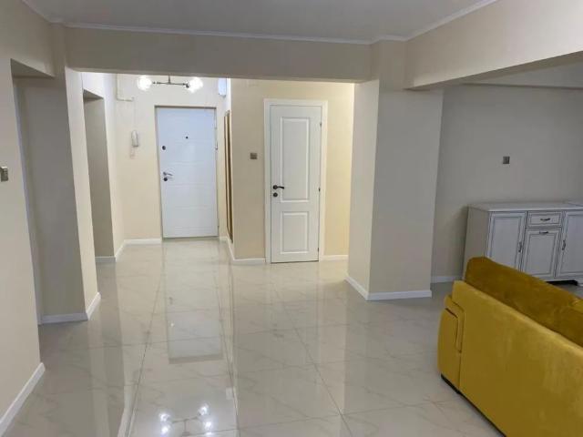 Apartament închirieri în Colțea, București