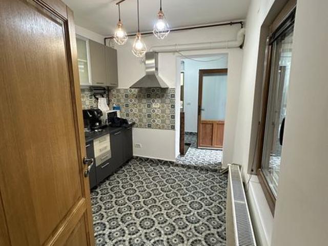 Casă închirieri în Colțea, București