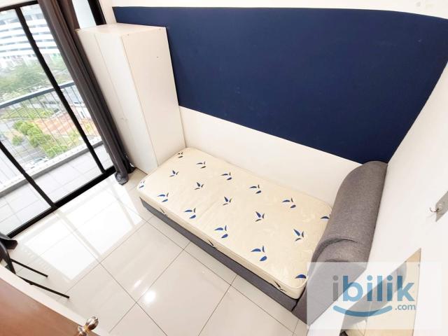 Room for rent in Petaling, Alam Impian