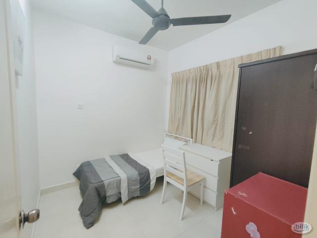 Room for rent in Petaling, Damansara Damai