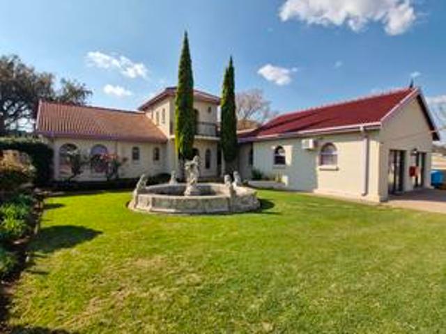 Apartment for sale in Dr Ruth Segomotsi Mompati District Municipality, North West