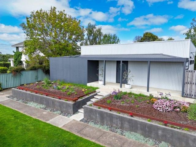 House for sale in Hamilton, Victoria