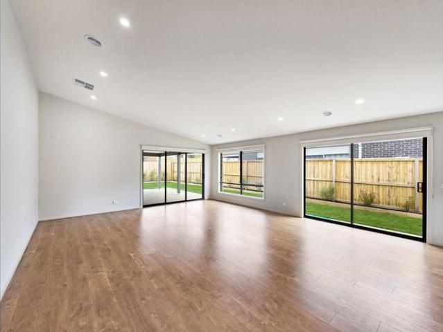 House for rent in Warralily Central, Geelong