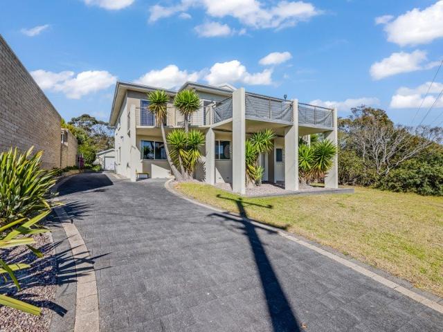 House for sale in Binalong Bay, Tasmania