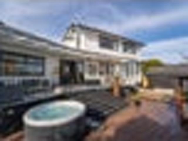 House for sale in Stoke