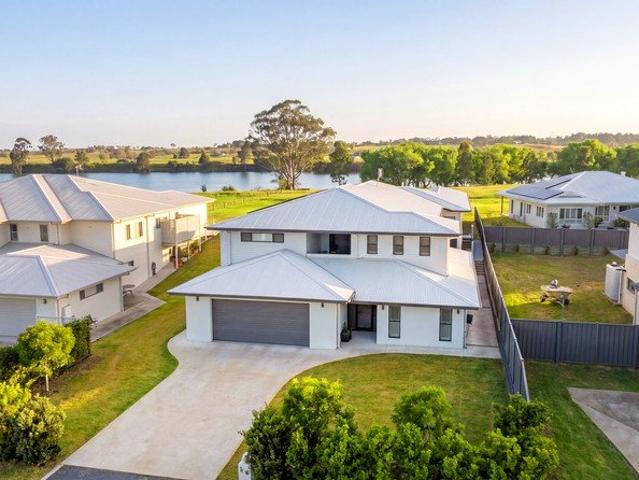 House for sale in Grafton