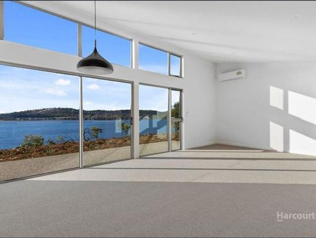 Townhouse for rent in Hobart, Tasmania