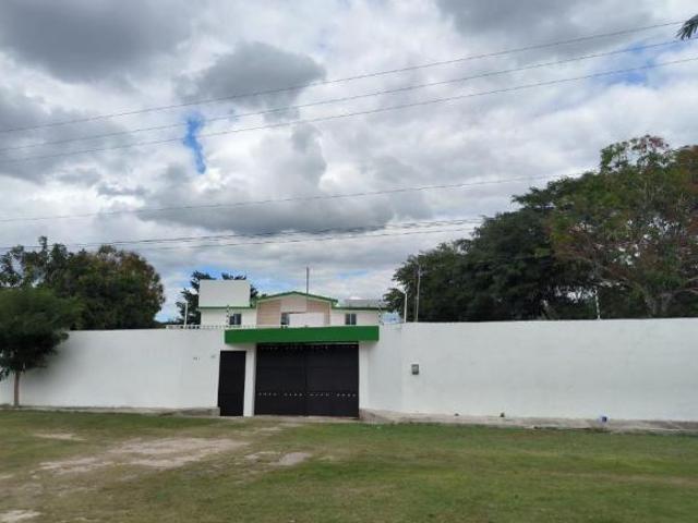 INCREIBLE CASA TIPO QUINTA EN VENTA CHABLEKAL MERIDA FVC 2669