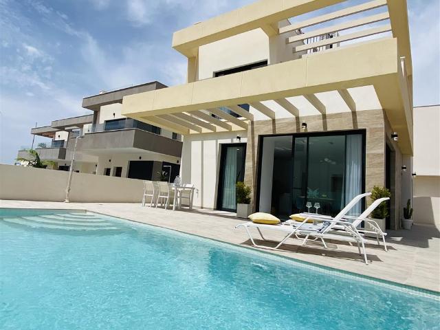 Casa en venta en Los Montesinos