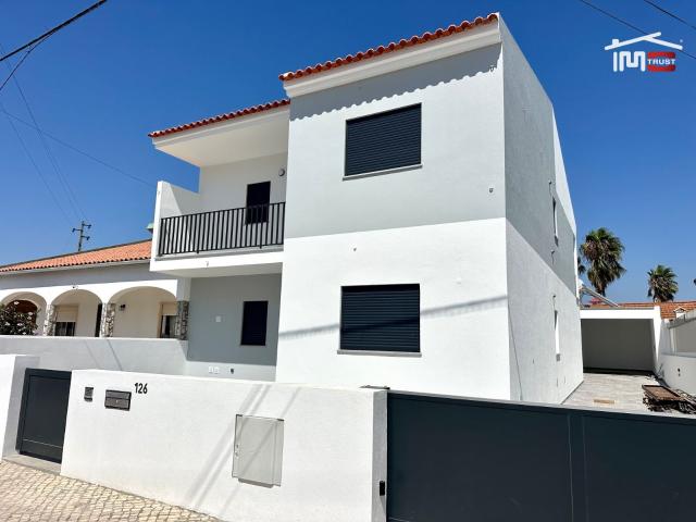 Casa venda em Urbanização dos Cruzeiros, Montijo
