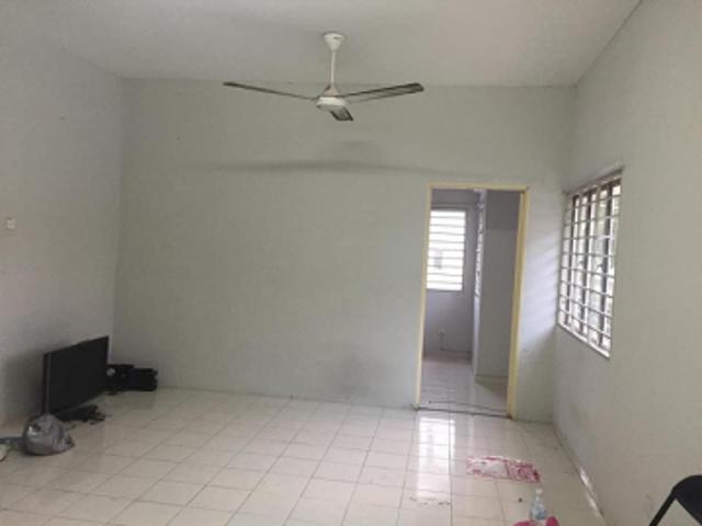 Apartment for rent in Langat, Selangor