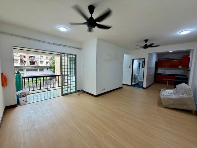 Apartment for sale in Petaling, Damansara Damai