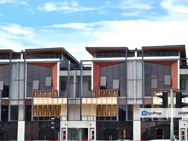 Shop for rent in Bukit Ledang, Johor
