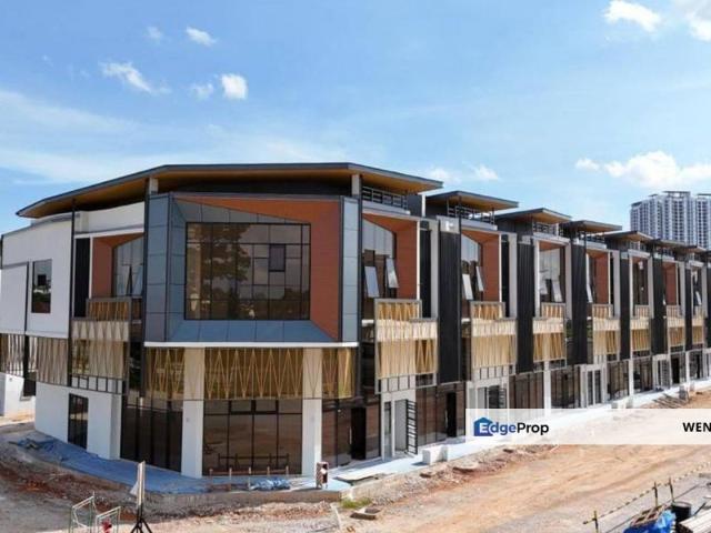 Shop for rent in Bukit Ledang, Johor