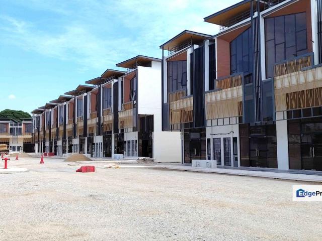 Shop for rent in Bukit Ledang, Johor