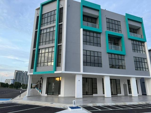 Shop for rent in Bukit Ledang, Johor
